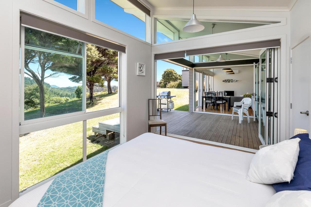 Paroa Bay Chalets - Te Whare Tui Russell Exterior photo