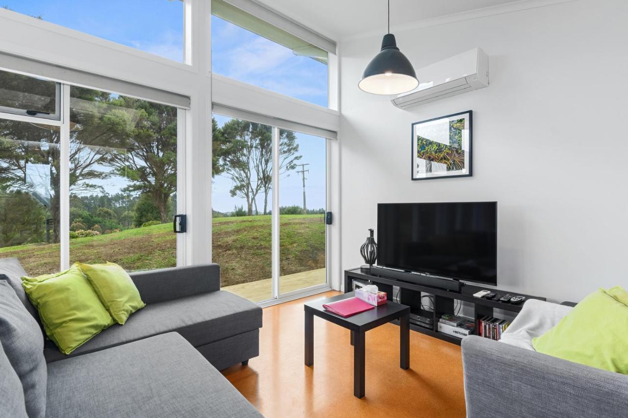 Paroa Bay Chalets - Te Whare Tui Russell Exterior photo